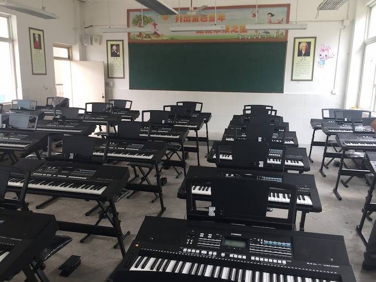 果博乐器爱心捐赠行动在四川金堂县举办 ——与音乐牵手 随幸福成长