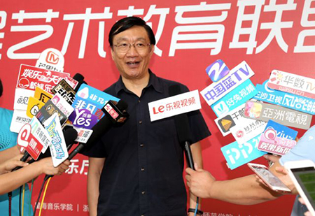 以科技之力，筑艺术传承之魂<br />：馗咝Ｔ冻桃帐踅逃似舳鞘皆猜淠