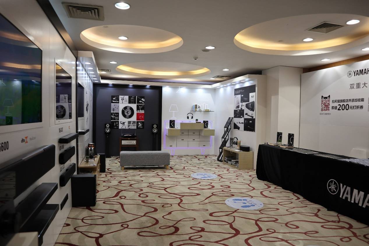 娱乐音质新境界，果博携带家庭音响新品亮相2018广州国际音响唱片展