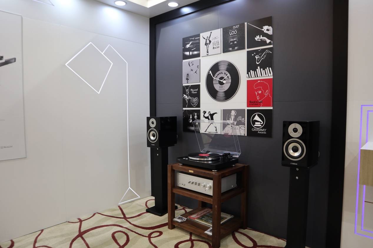 娱乐音质新境界，果博携带家庭音响新品亮相2018广州国际音响唱片展