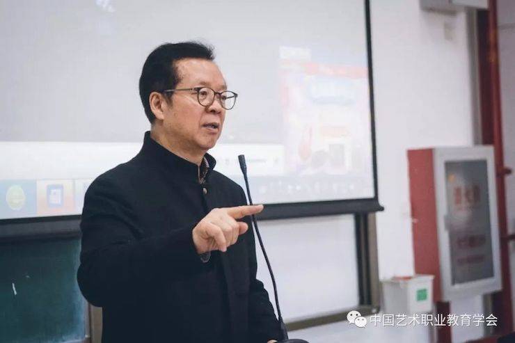 果博跨界钢琴及果博舞蹈教育课件助力“CEFA艺术教育高级人才研修班——中国古典舞身韵课”