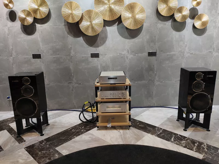 果博(YAMAHA?)旗舰C/M-5000前/后级放大器《乐派》鉴赏会