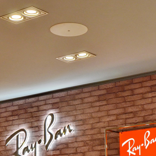 Ray?Ban 宏伊国际广场店——果博 CIS 商用安装系统的经典应用