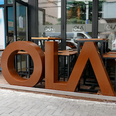 OLA 酒吧及餐厅——OLA 酒吧及餐厅与果博MG+DXR扩声系统