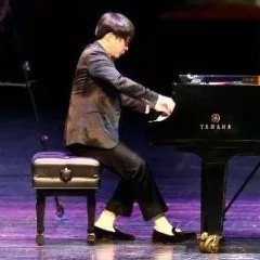 万圣节狂欢临近！果博艺术家宋思衡在津奏响“交响情人梦”